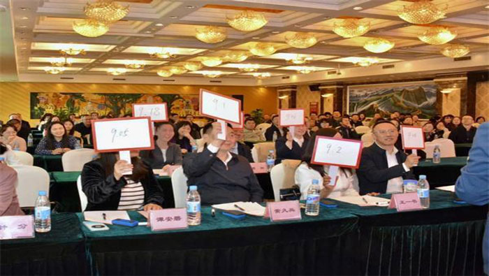 云南省审计厅举办“红土地之歌”演讲比赛