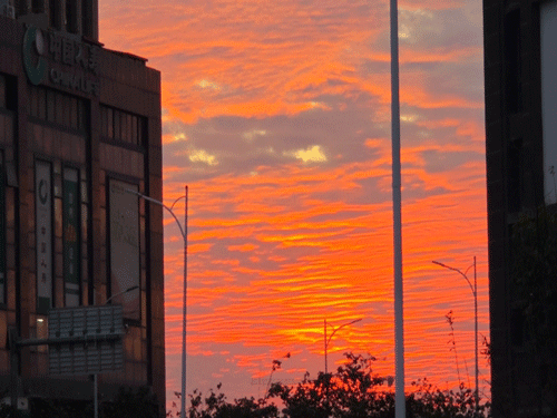 赤云映城（摄影作品）